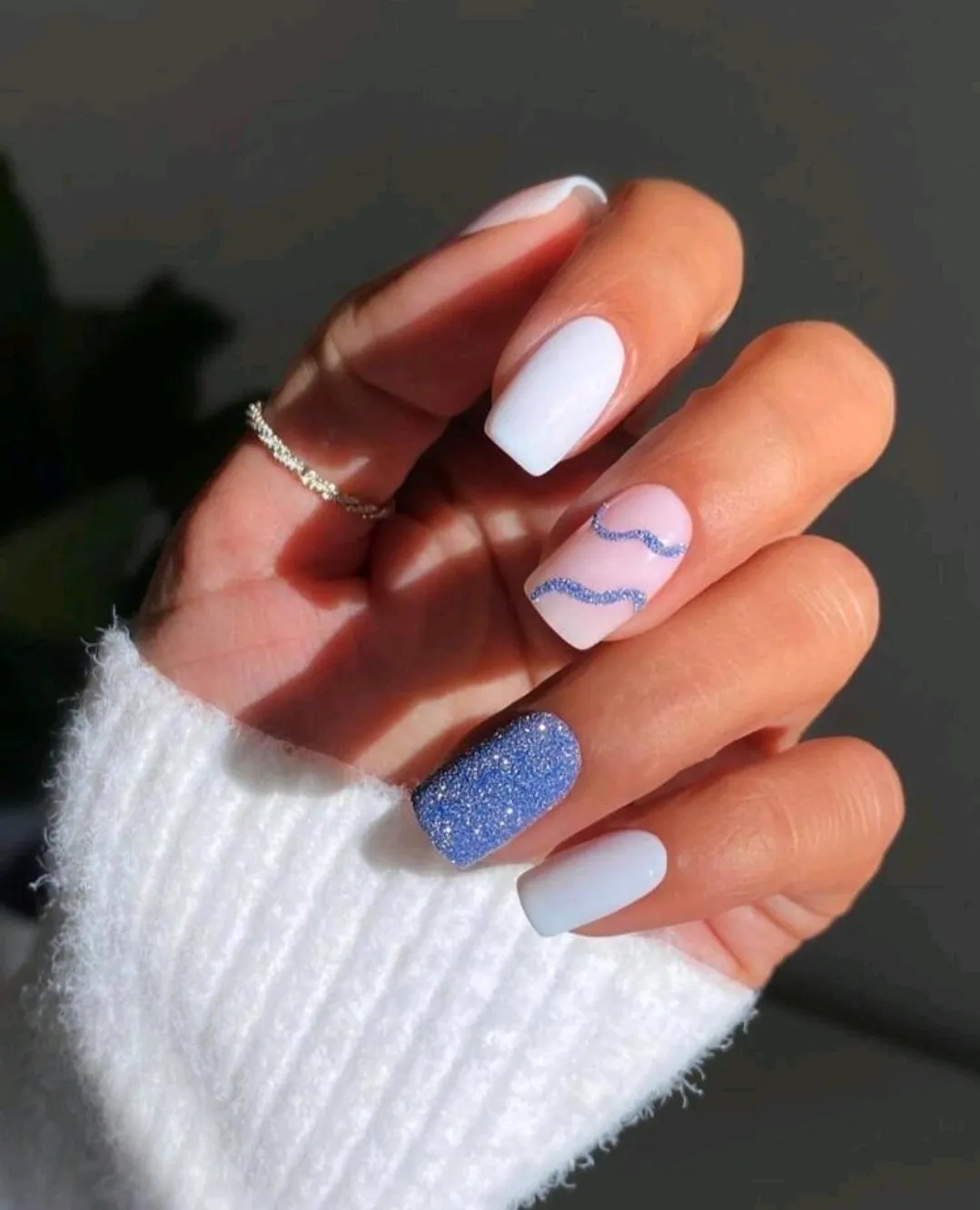Beauty - Press on Nails - square - blue glitter