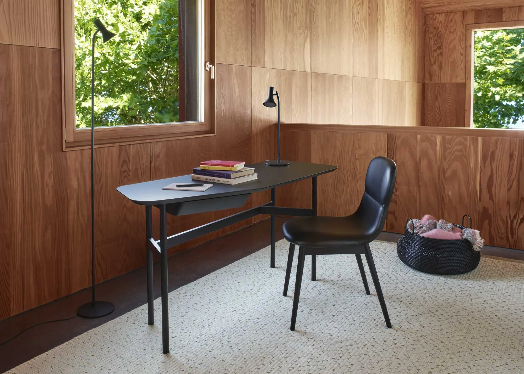Briord Desk