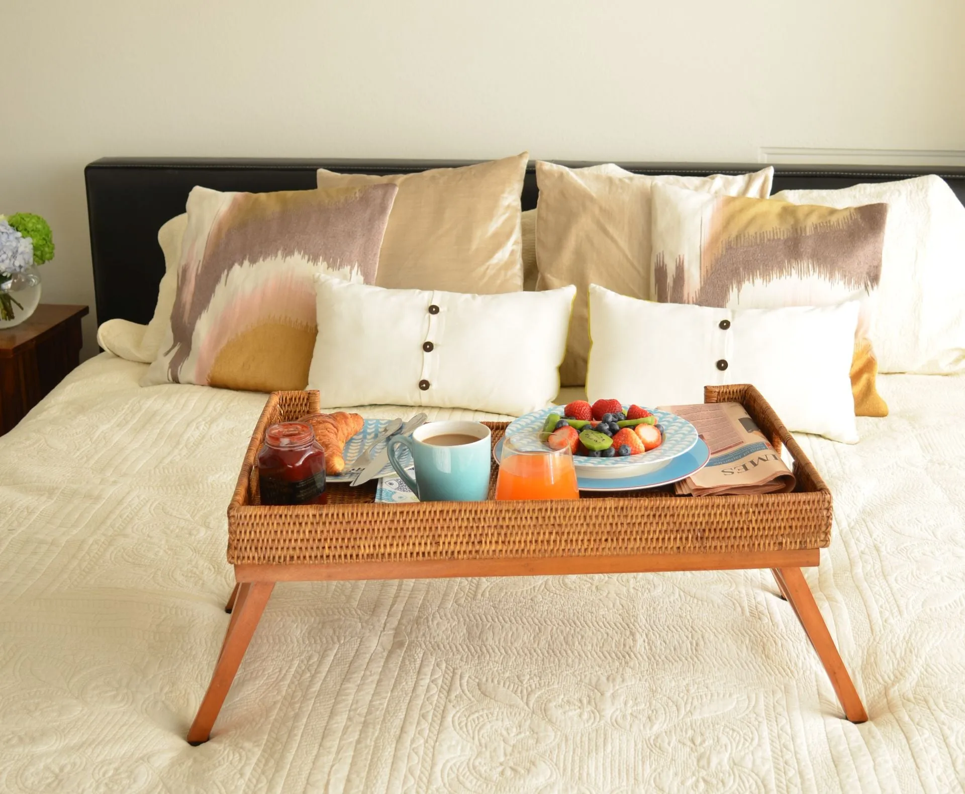 La Jolla Rattan Breakfast Tray with Folding Legs