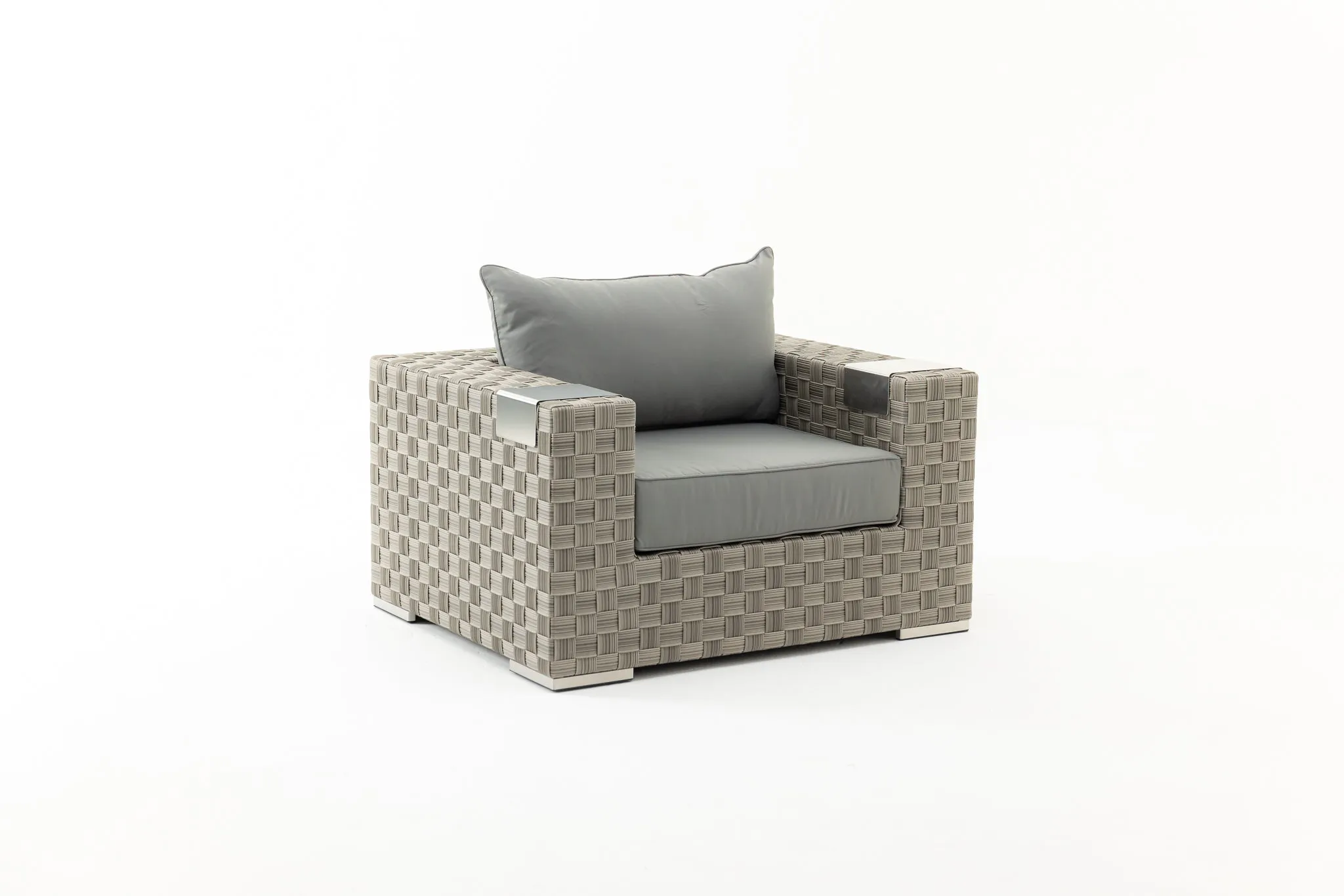 TAVORO Outdoor Lounge Set (Avail End October 2024)