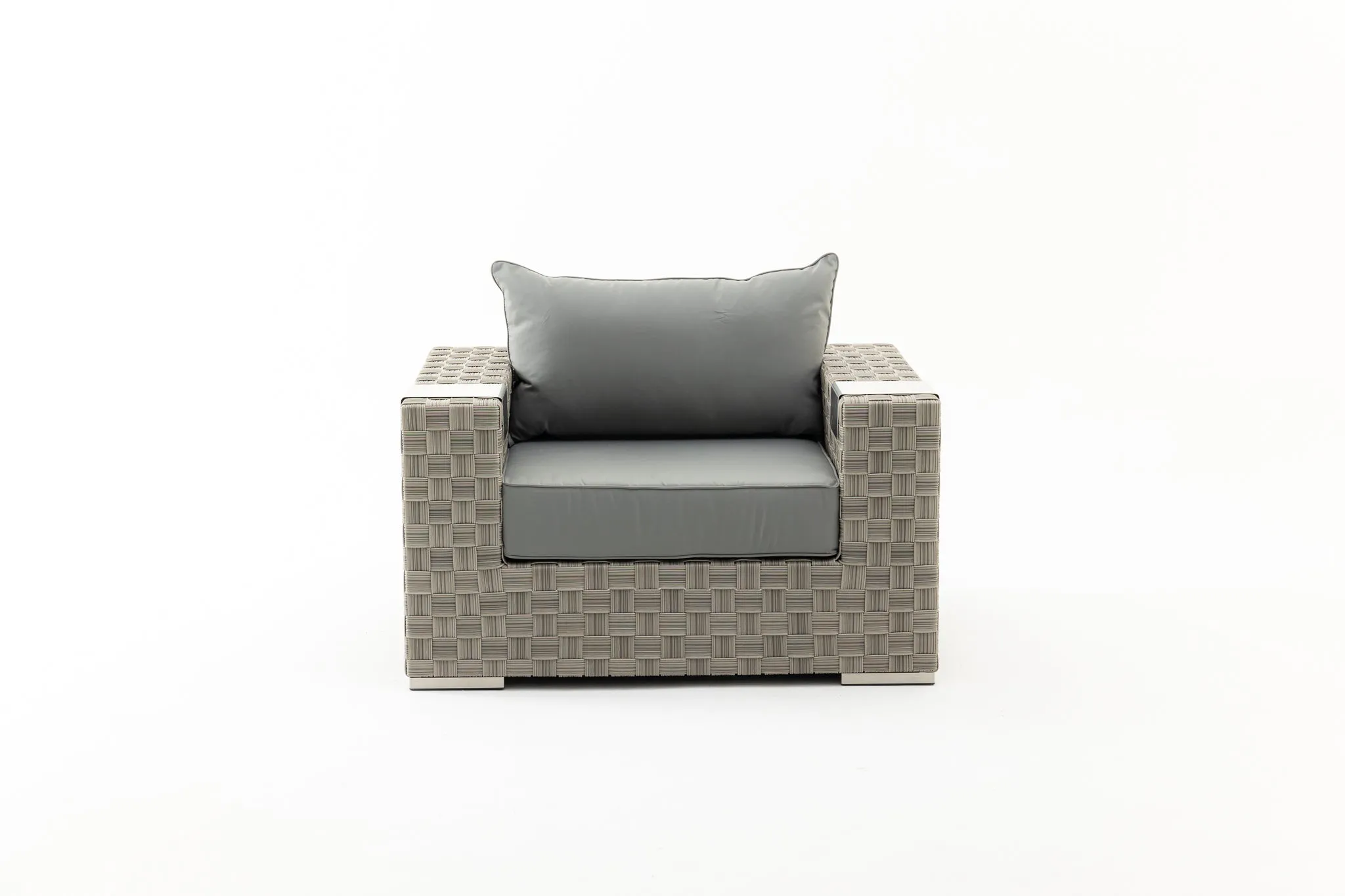 TAVORO Outdoor Lounge Set (Avail End October 2024)
